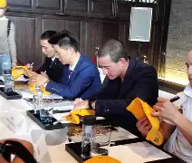 好评如潮:专家盛赞双方精彩表现与激烈对抗! 好评如潮:专家盛赞双方精彩表现与激烈对抗!