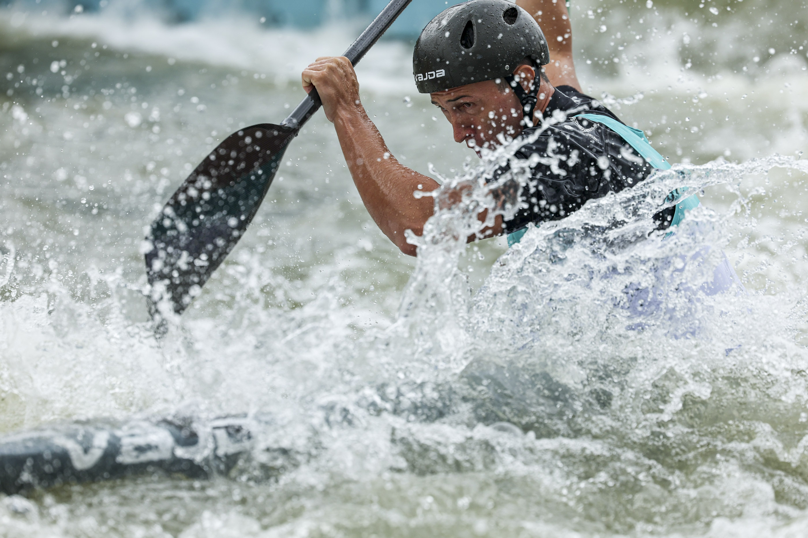 AC Milan Sports-包含大型海洋皮划艇赛，感受水域中的极速激情的词条